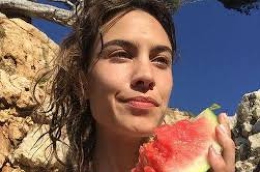 官媒对王虹的称呼变了两字之差释放强烈信号韦东奕说得太对