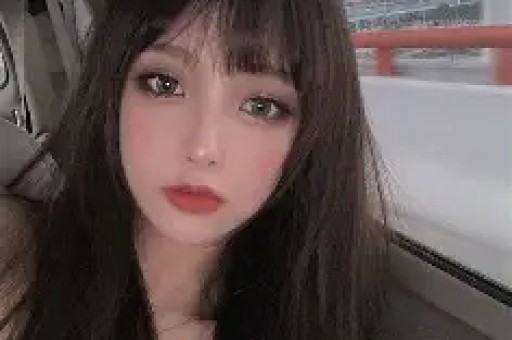 斗鱼女主播忘关摄像头私密画面流出！虚假人设彻底翻车